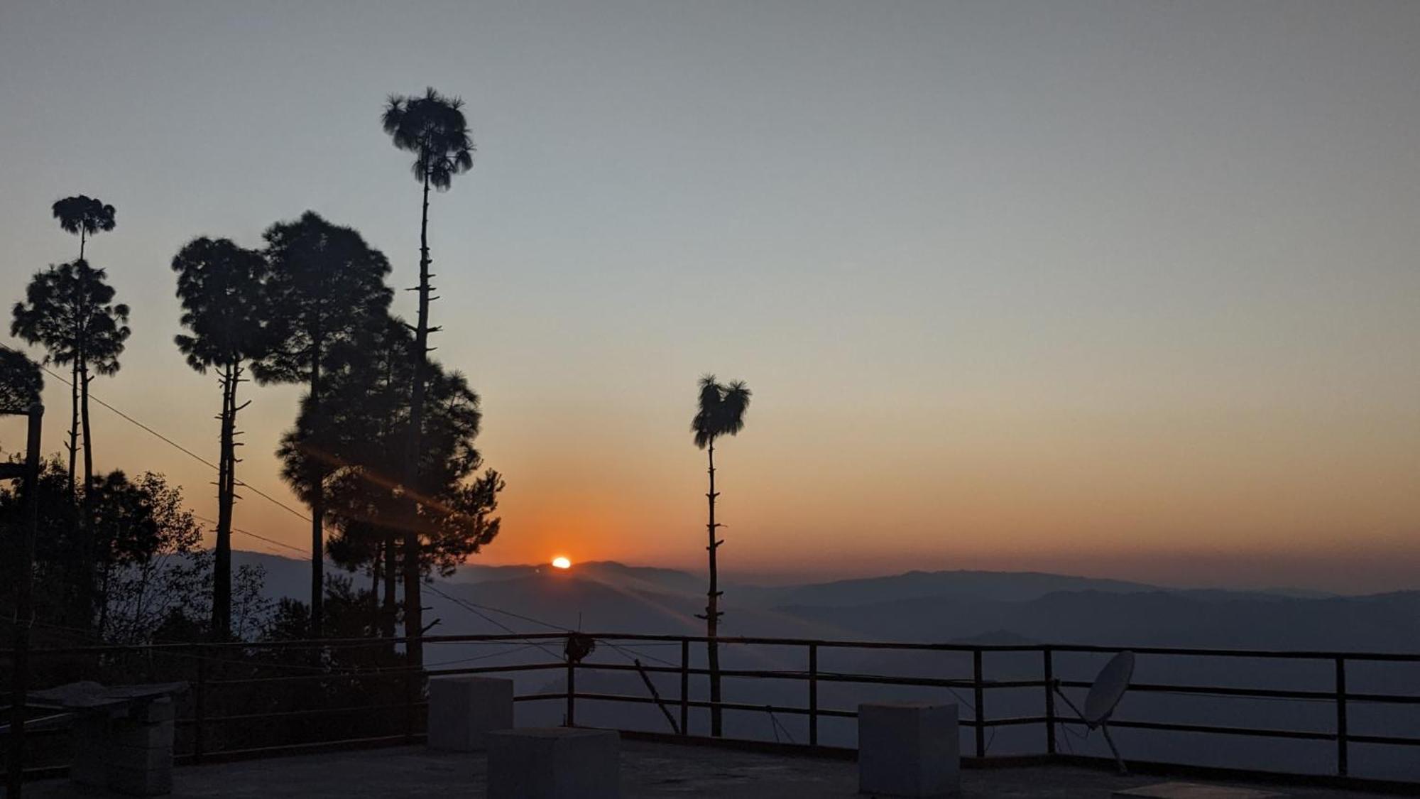 The Buransh Inn Almora Ngoại thất bức ảnh
